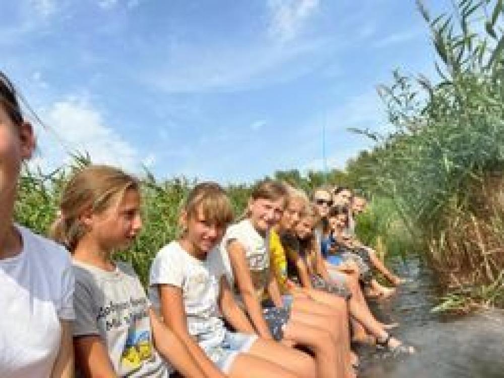 Fröhliche Kindergesichter