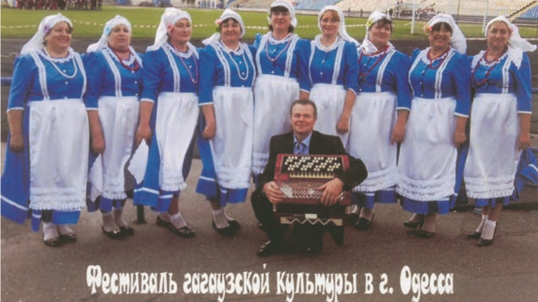 Tanzgruppe aus Krasna